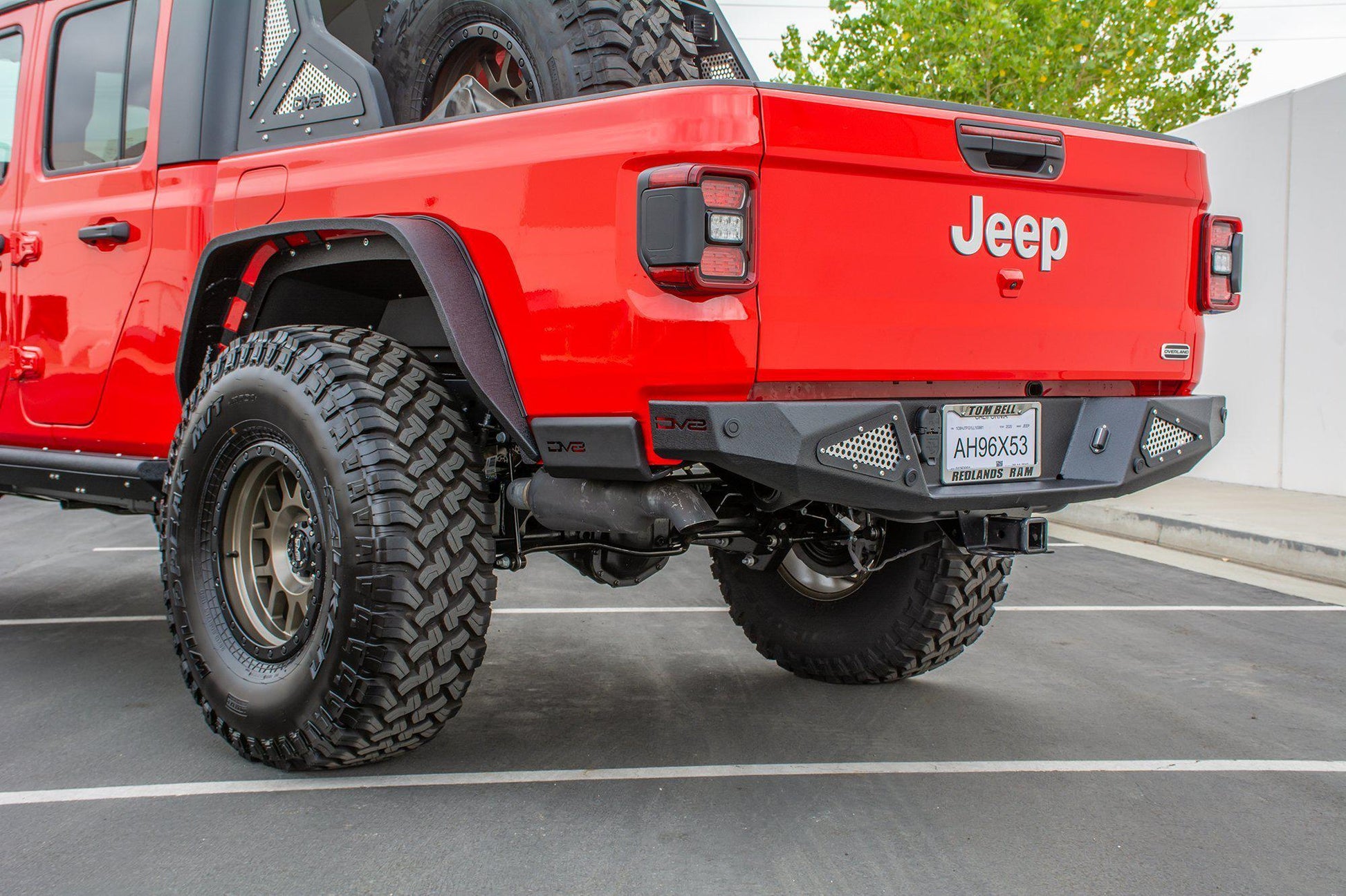 2020 2025 Jeep Gladiator JT Bedside Rock Sliders DV8 Offroad-2