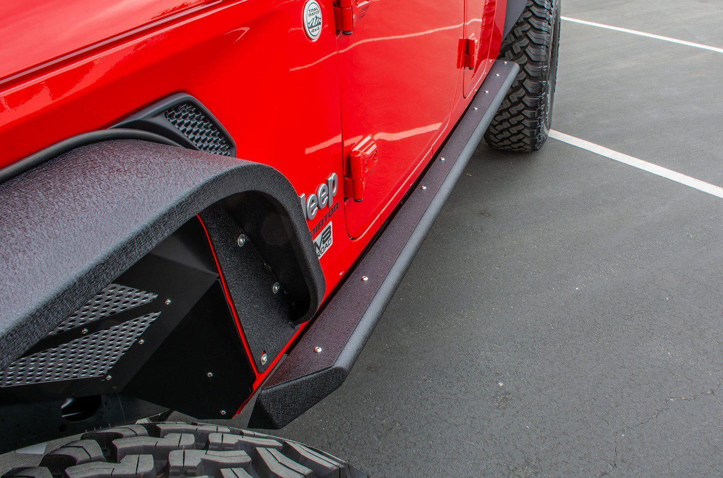 2020 2025 Jeep Gladiator JT Rock Sliders With Step DV8 Offroad-1