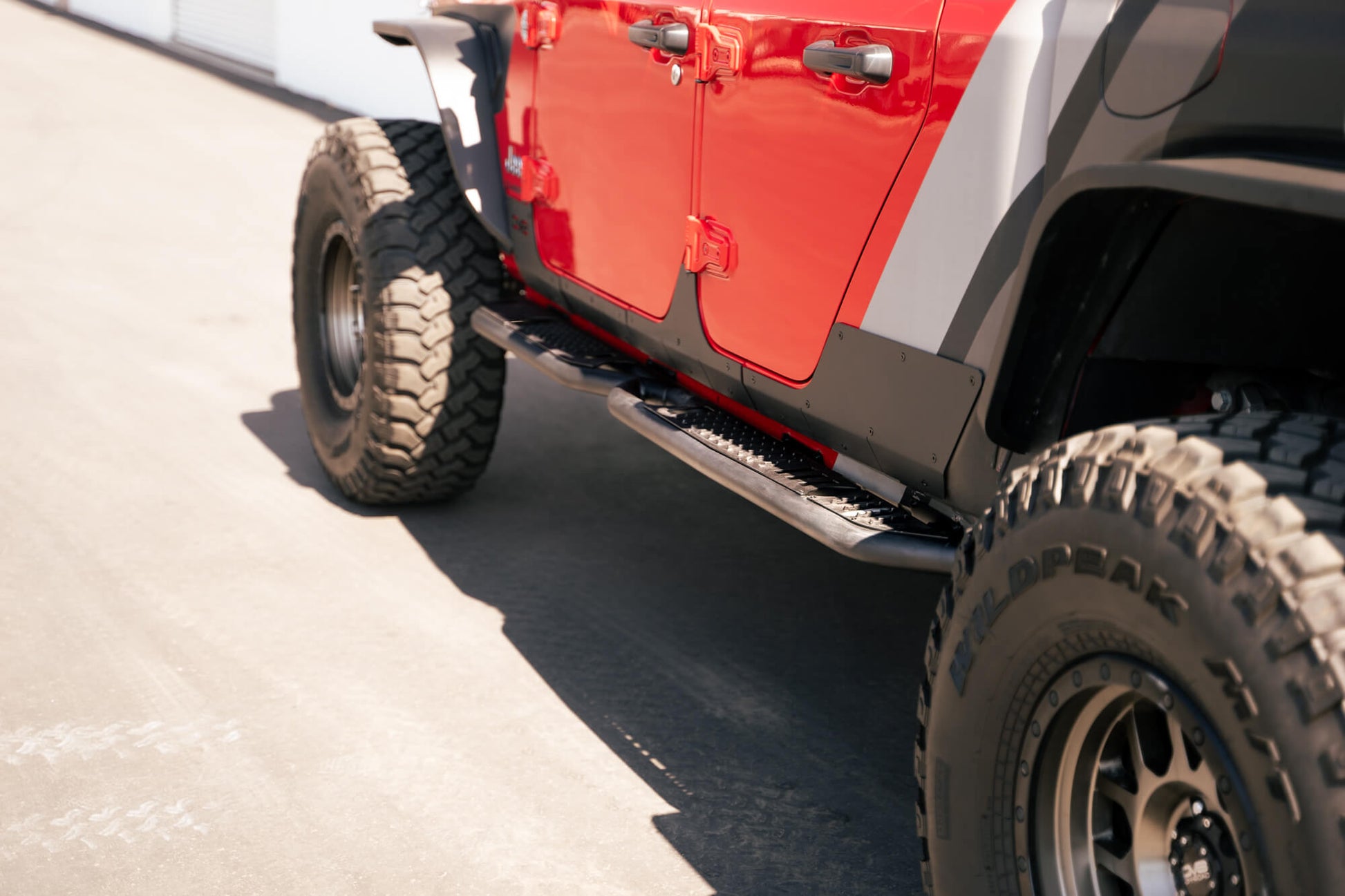 2020 2025 Jeep Gladiator JT OE Plus Side Steps DV8 Offroad-1
