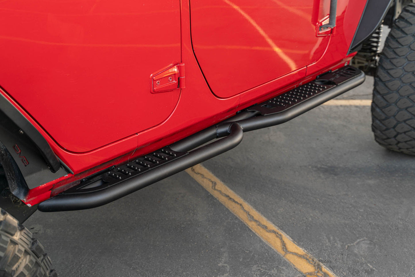 2007 2018 Jeep Wrangler JKU 4 Door OE Plus Side Steps DV8 Offroad-3