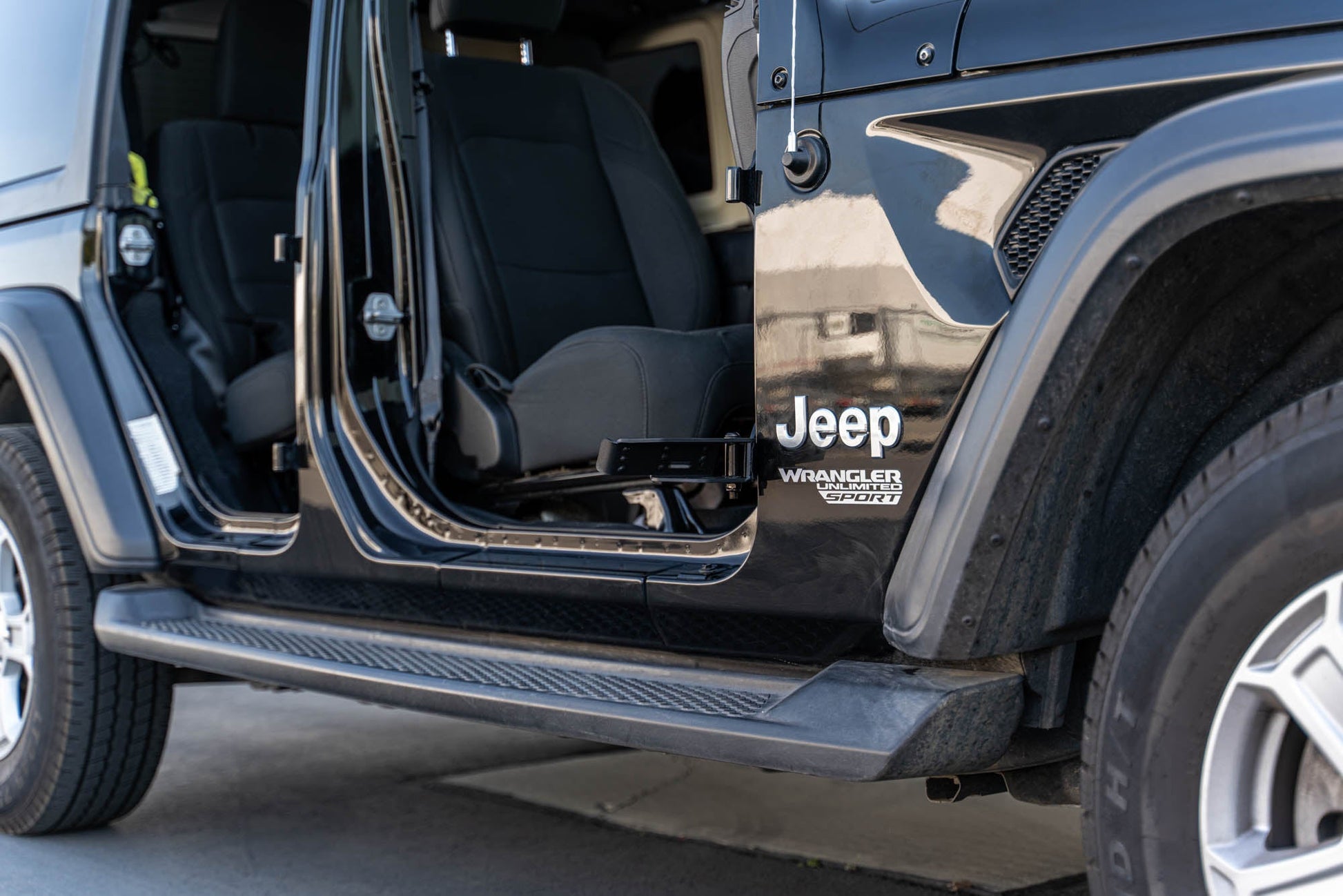 20070 Jeep Gladiator JT Wrangler JK, JKU, JL, JLU Foot Pegs DV8 Offroad-3