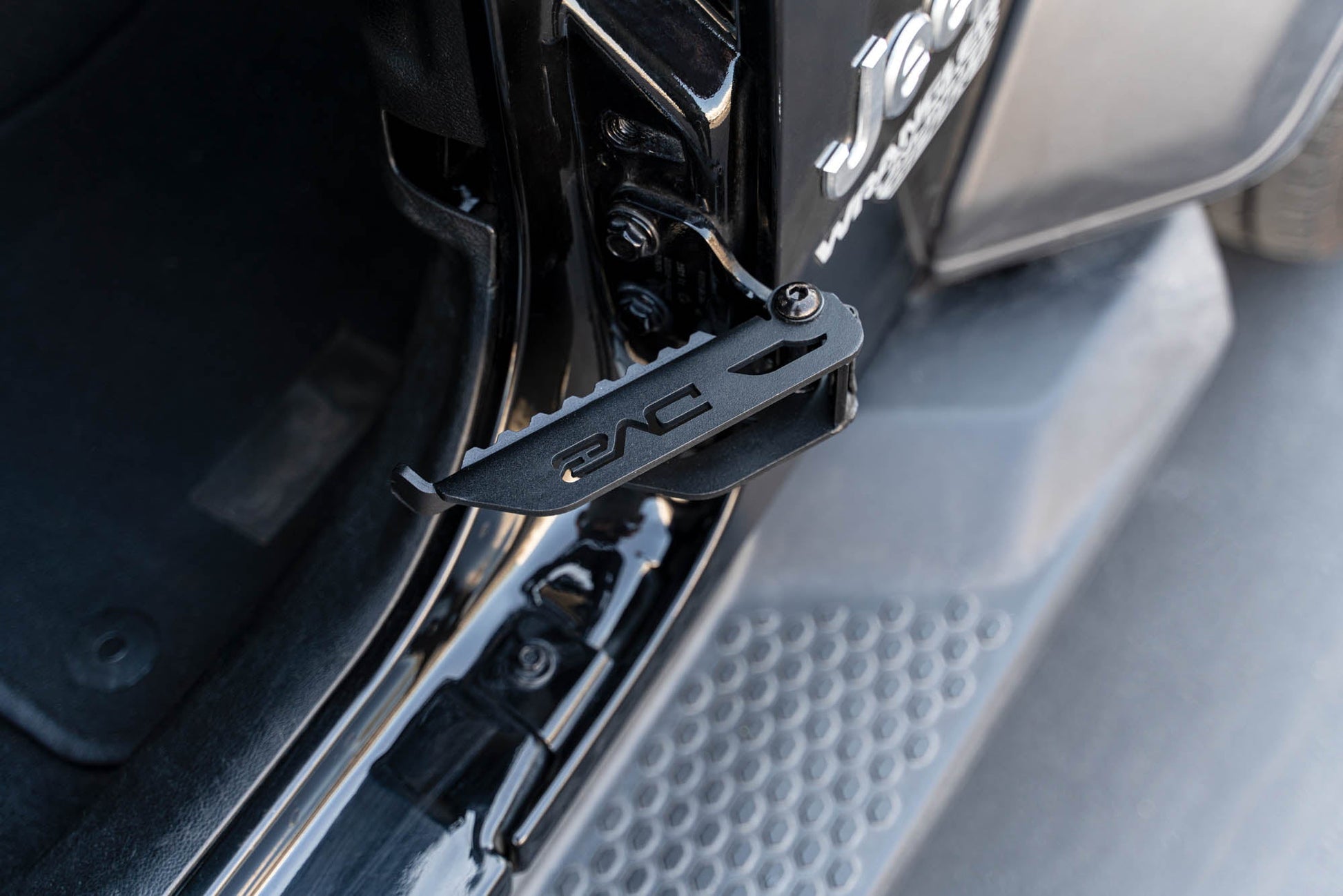 20070 Jeep Gladiator JT Wrangler JK, JKU, JL, JLU Foot Pegs DV8 Offroad-7