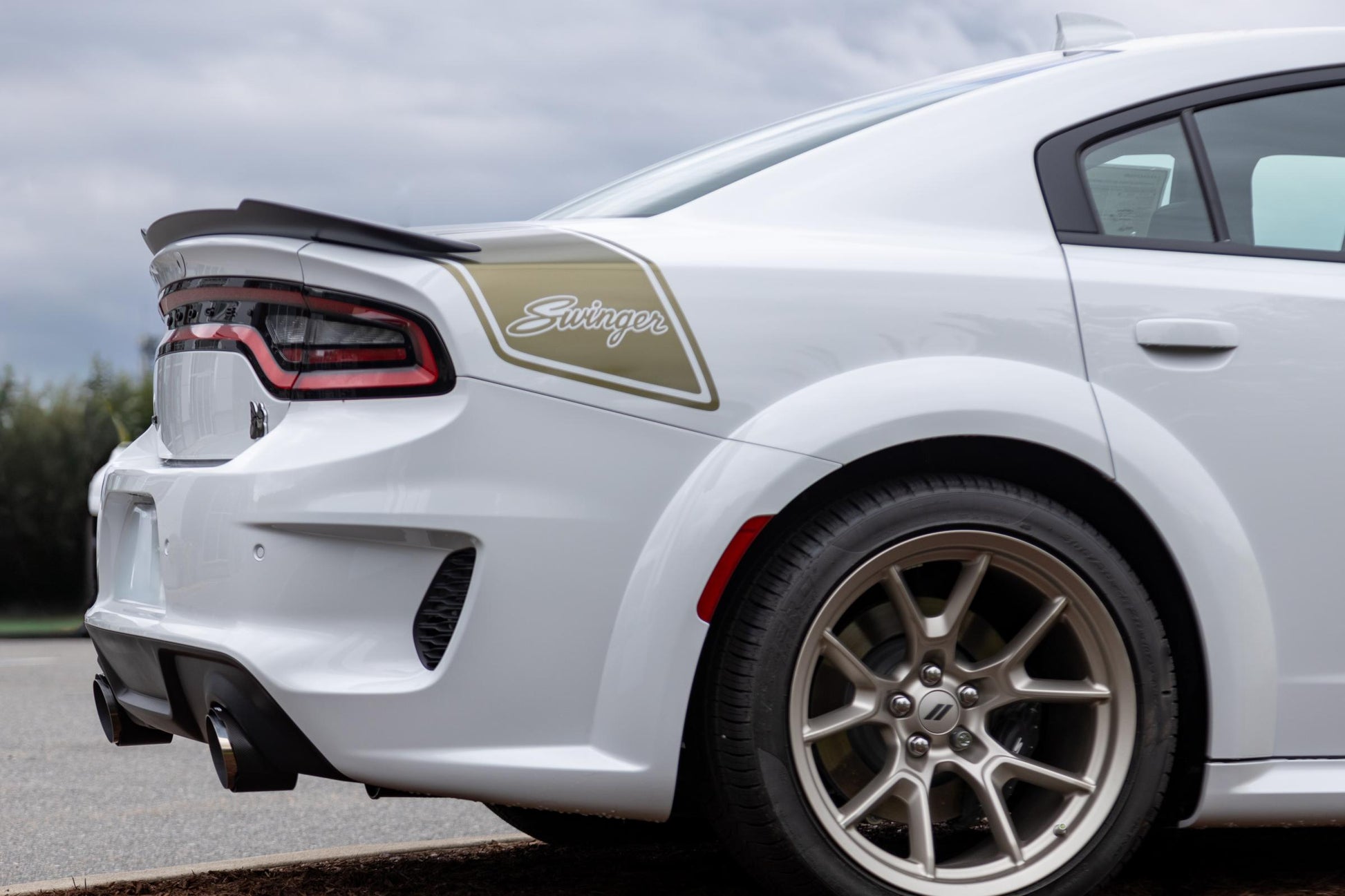 2015-Up Dodge Durango/Charger T304 Stainless Steel with Carbon Fiber Tips, 5 Inch OD Out, Angle Cut, Sold In Pairs MBRP-4