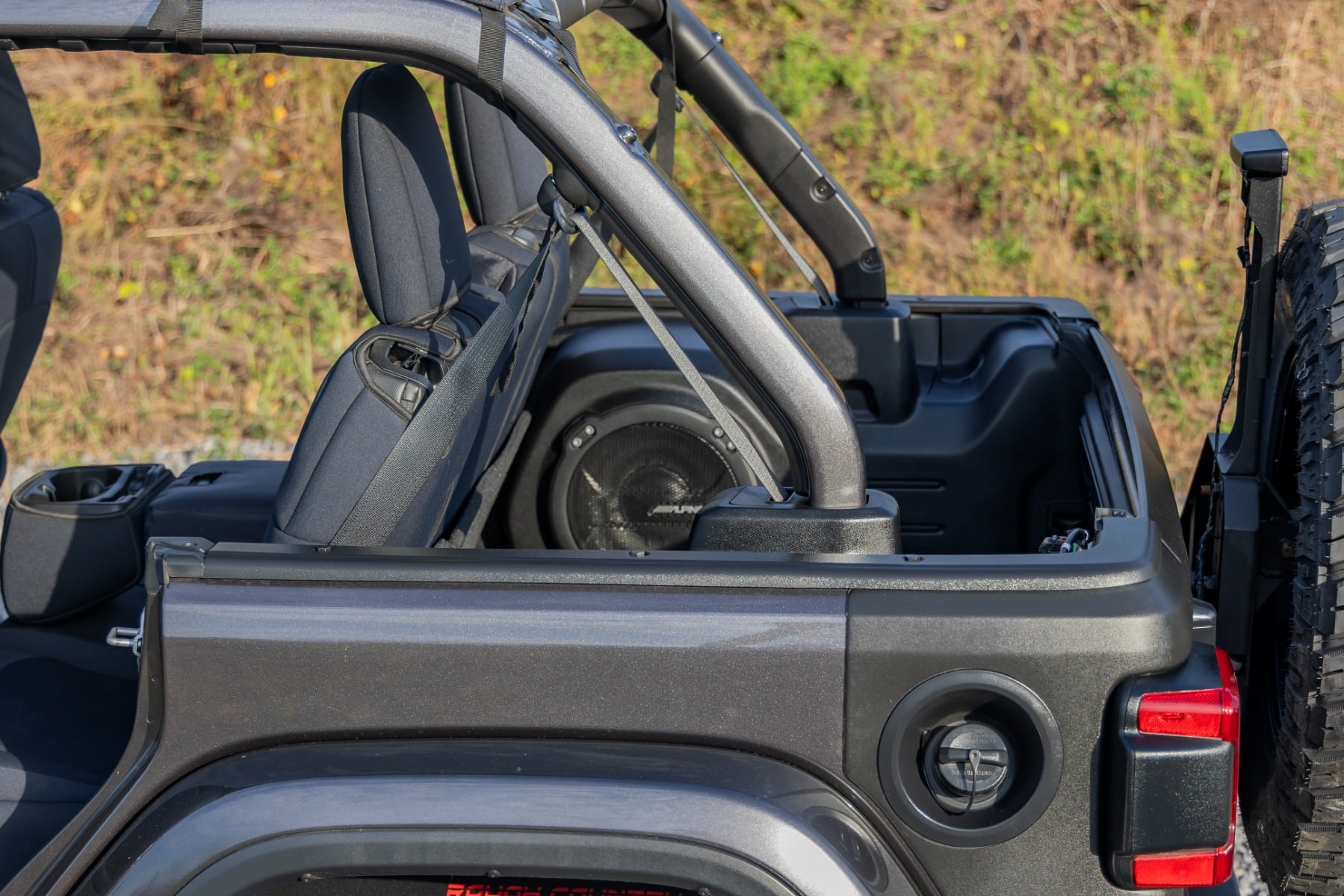 Trail Cladding Tailgate Protector Jeep Wrangler JL/Wrangler Unlimited (18-26) Rough Country-4