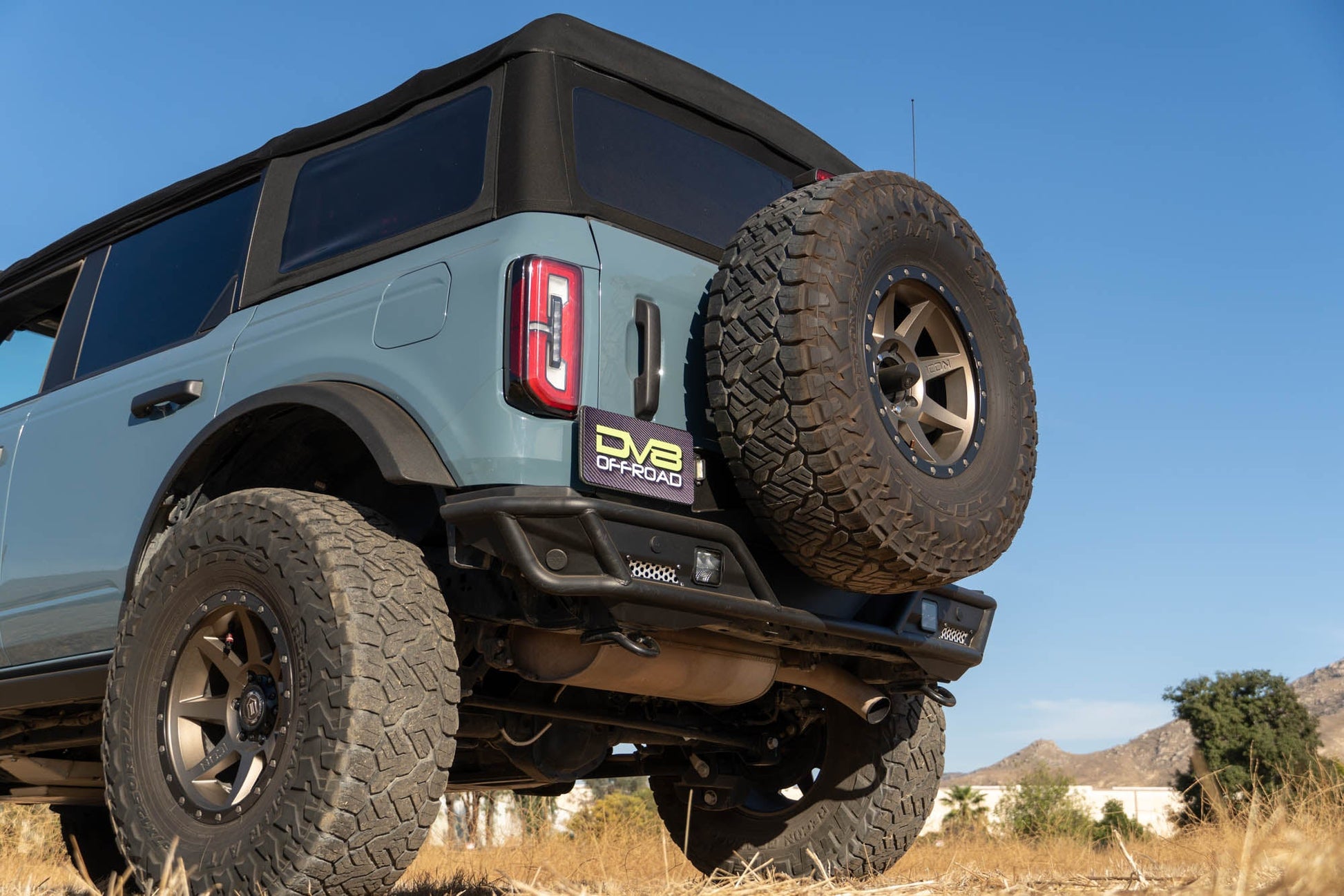 2021 2024 Ford Bronco Tire Carrier DV8 Offroad-11