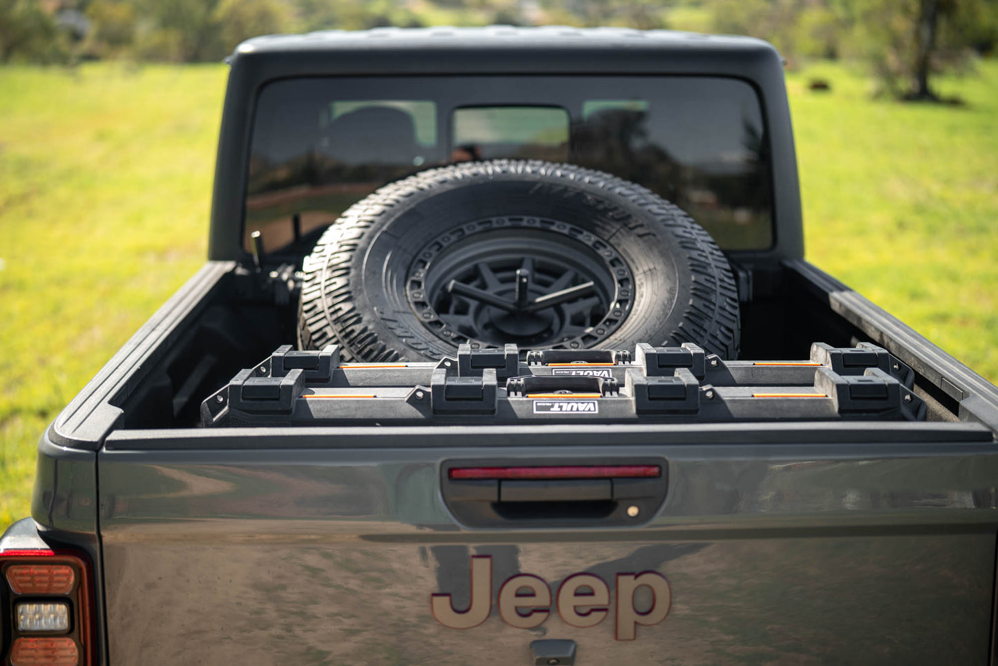 2020 2025 Jeep Gladiator JT Adjustable In Bed Tire Carrier DV8 Offroad-22