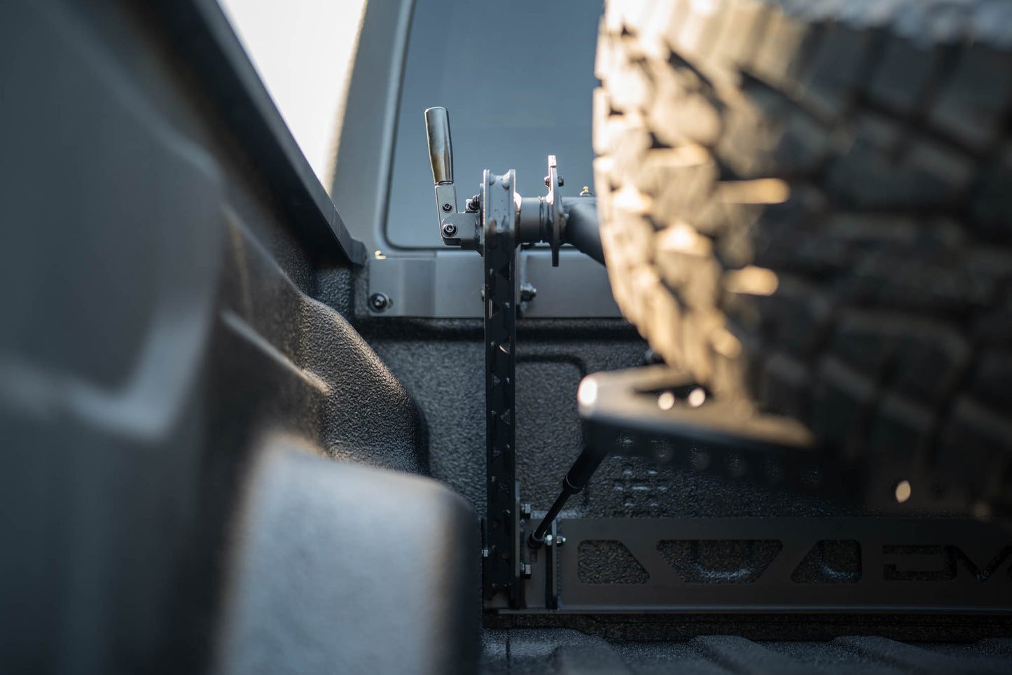 2020 2025 Jeep Gladiator JT Adjustable In Bed Tire Carrier DV8 Offroad-4