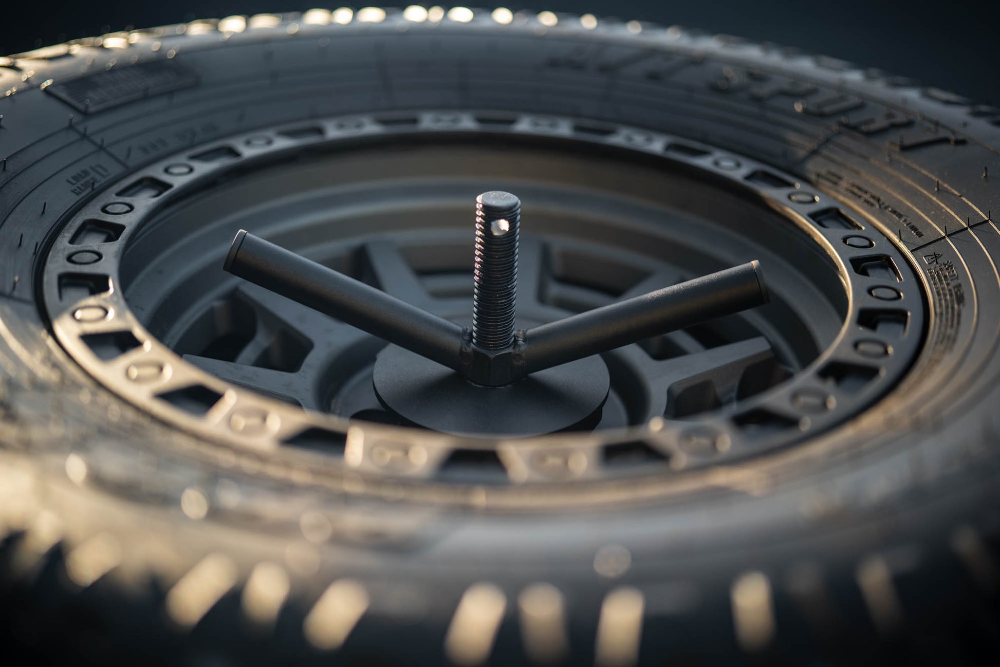 2020 2025 Jeep Gladiator JT Adjustable In Bed Tire Carrier DV8 Offroad-8