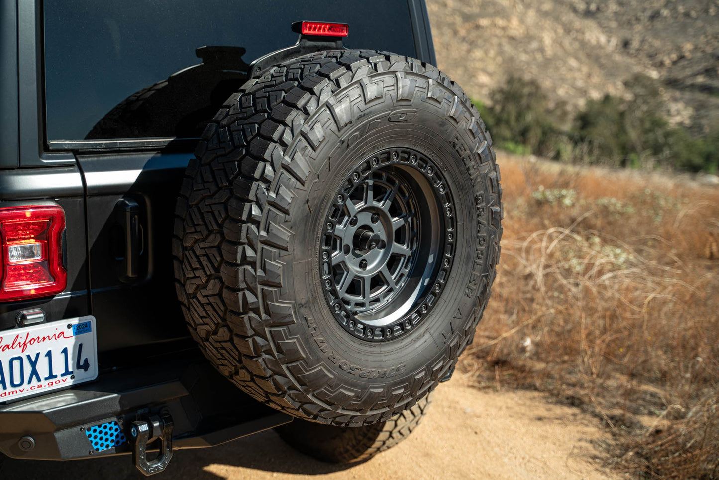 2018 2025 Jeep Wrangler JL, JLU Mto Series Bumper Spare Tire Swing Gate DV8 Offroad-4