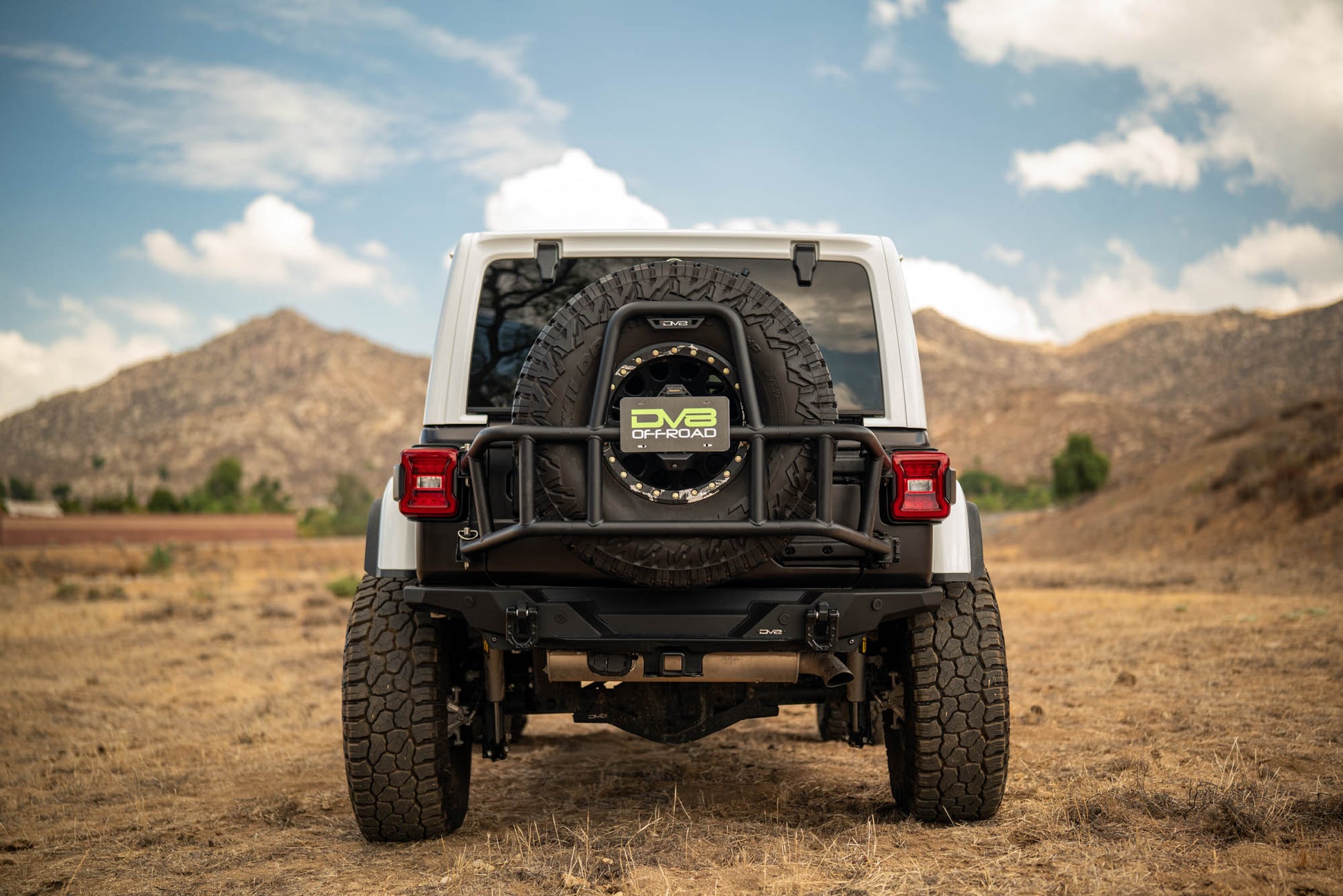 2018 2025 Jeep Wrangler JL Body Mounted Tire Carrier DV8 Offroad-11