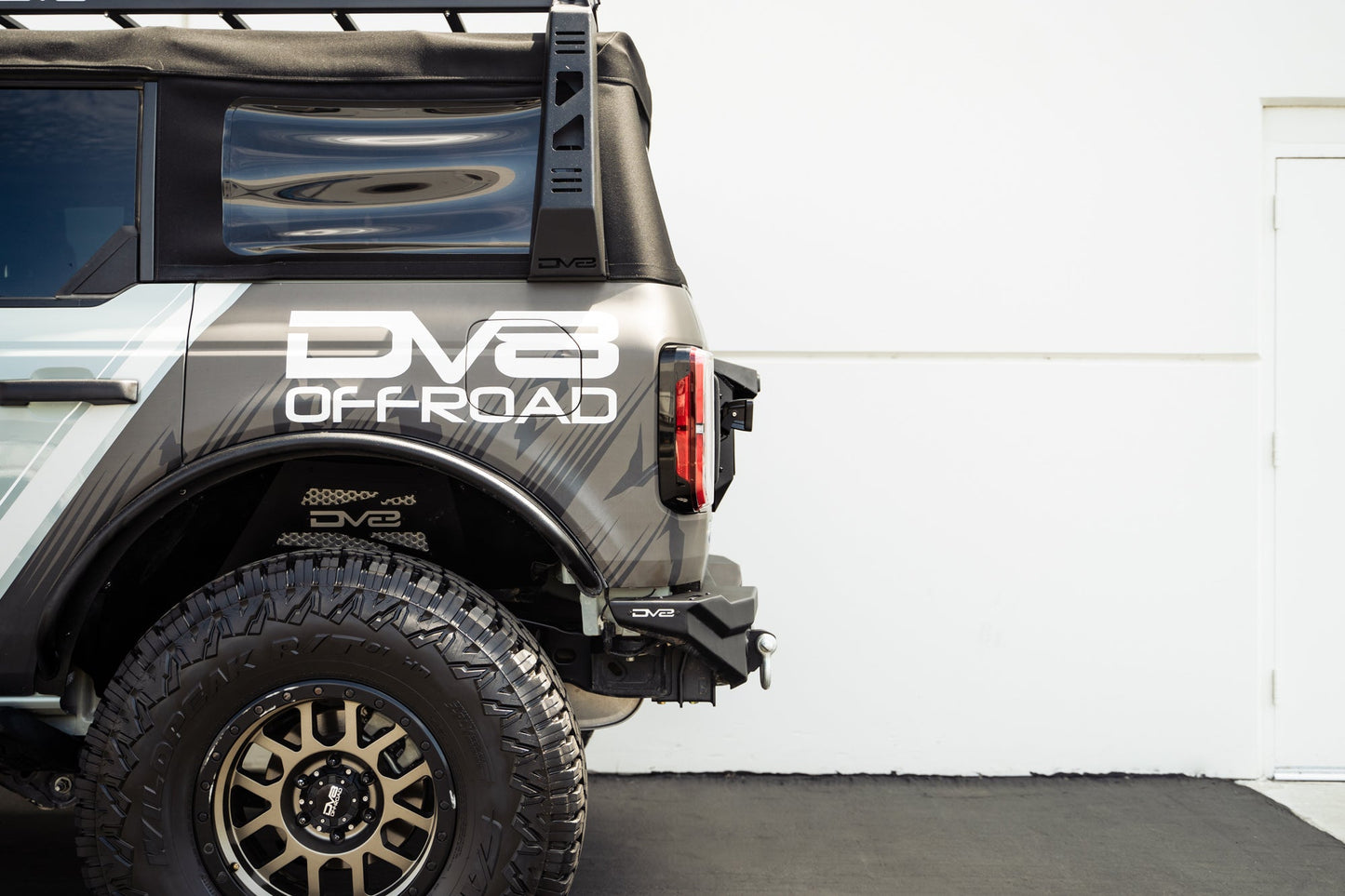 2021 2021 Ford Bronco Spare Tire Delete DV8 Offroad-2
