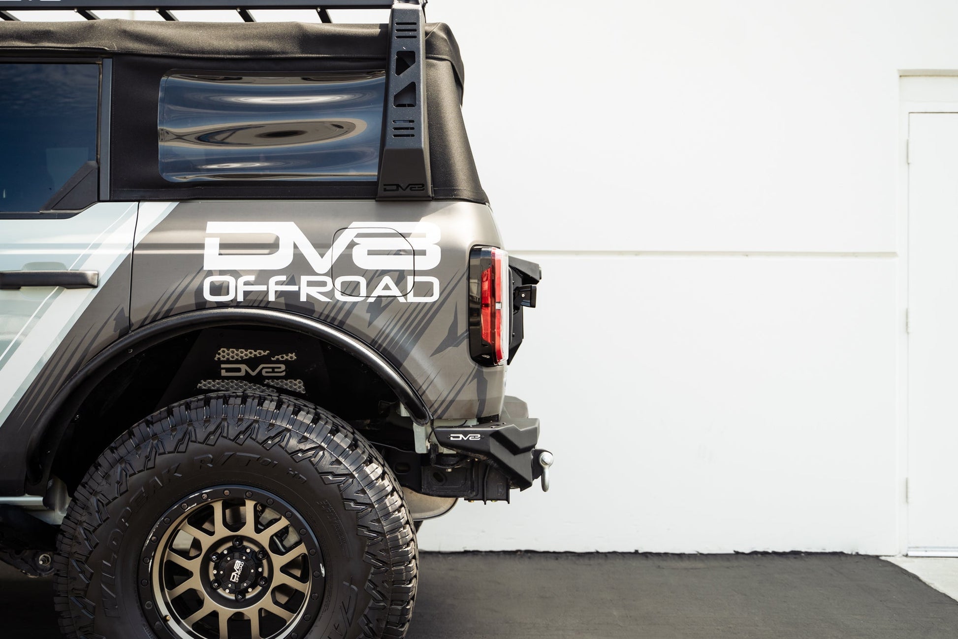 2021 2021 Ford Bronco Spare Tire Delete DV8 Offroad-2