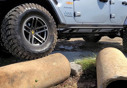 TrailSlider Step System Cab Length (2 Steps per Side) 2020-2025 Jeep Gladiator Textured Black NFab-11