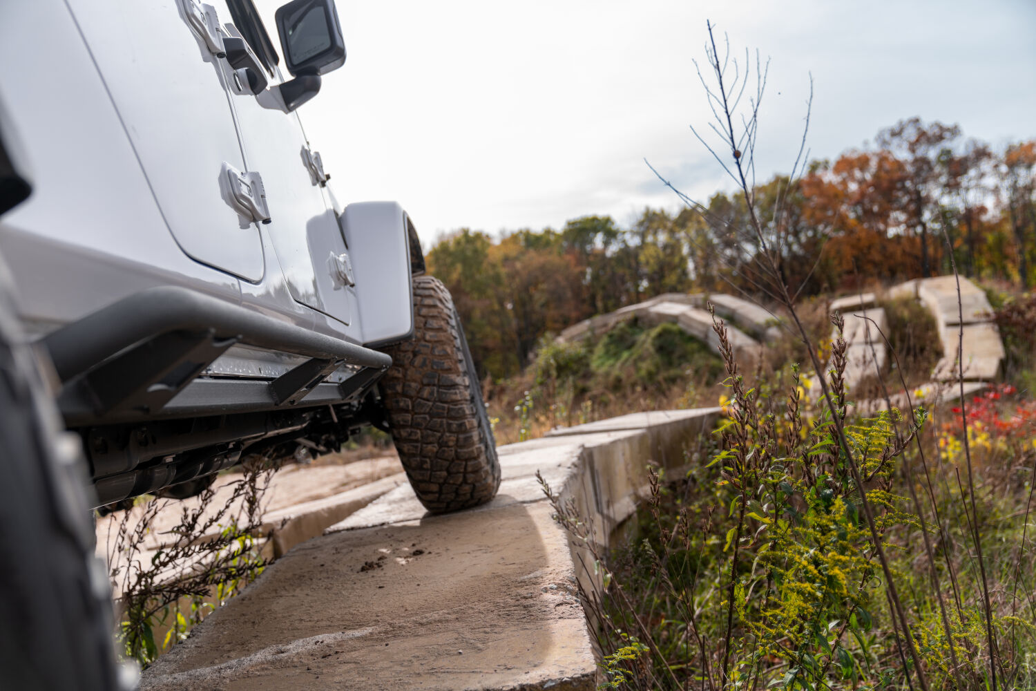 TrailSlider Step System Cab Length (2 Steps per Side) 2020-2025 Jeep Gladiator Textured Black NFab-6
