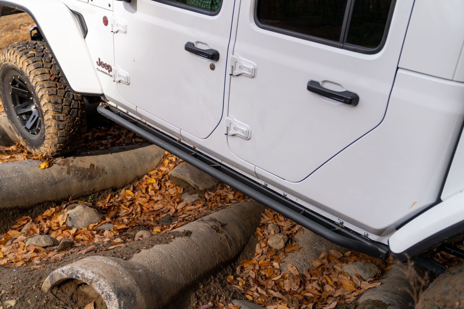 TrailSlider Step System Cab Length (2 Steps per Side) 2020-2025 Jeep Gladiator Textured Black NFab-7