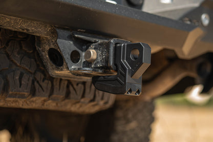 Xtract Hitch Skid Plate DV8 Offroad-14