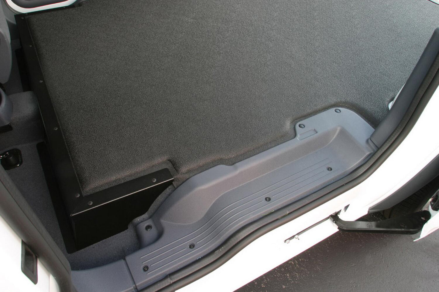 Vantred Cargo Mat 15+ Ford Transit Long Wheel Base - 148 inch WB w/o extended body 1/2 Inch Closed Cell Foam Mat Size 132 3/16 Inch x 68 5/16 Inch Charcoal BedRug