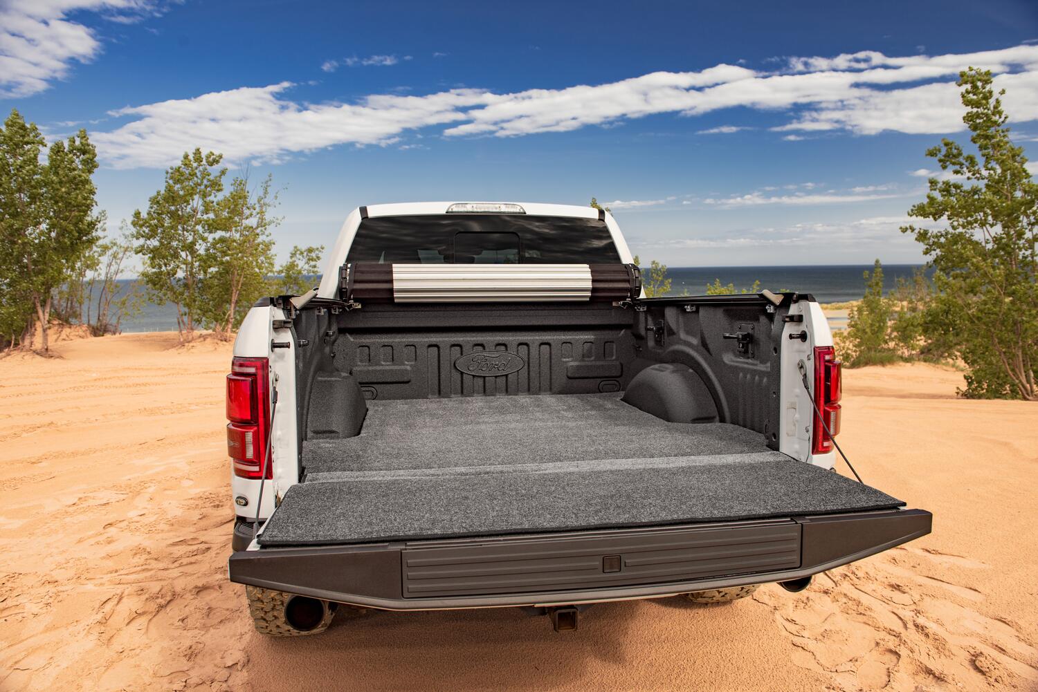 XLT Bedmat For Spray-In Or No Bed Liner 19+ (New Body Style) Dodge Ram 5'7 inch Bed W/Out Multifunction Tailgate Charcoal BedRug