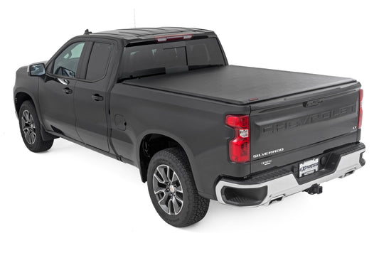 Soft Roll Up Bed Cover  | 6'7" Bed | Chevy/GMC Sierra 1500 (19-25)/Silverado 1500 (19-25)  Rough Country