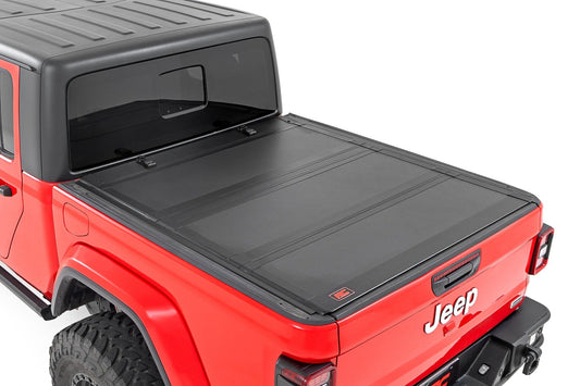 Hard Tri-Fold Flip Up Bed Cover | 5' Bed | Jeep Gladiator JT 4WD (2020-2024) Rough Country