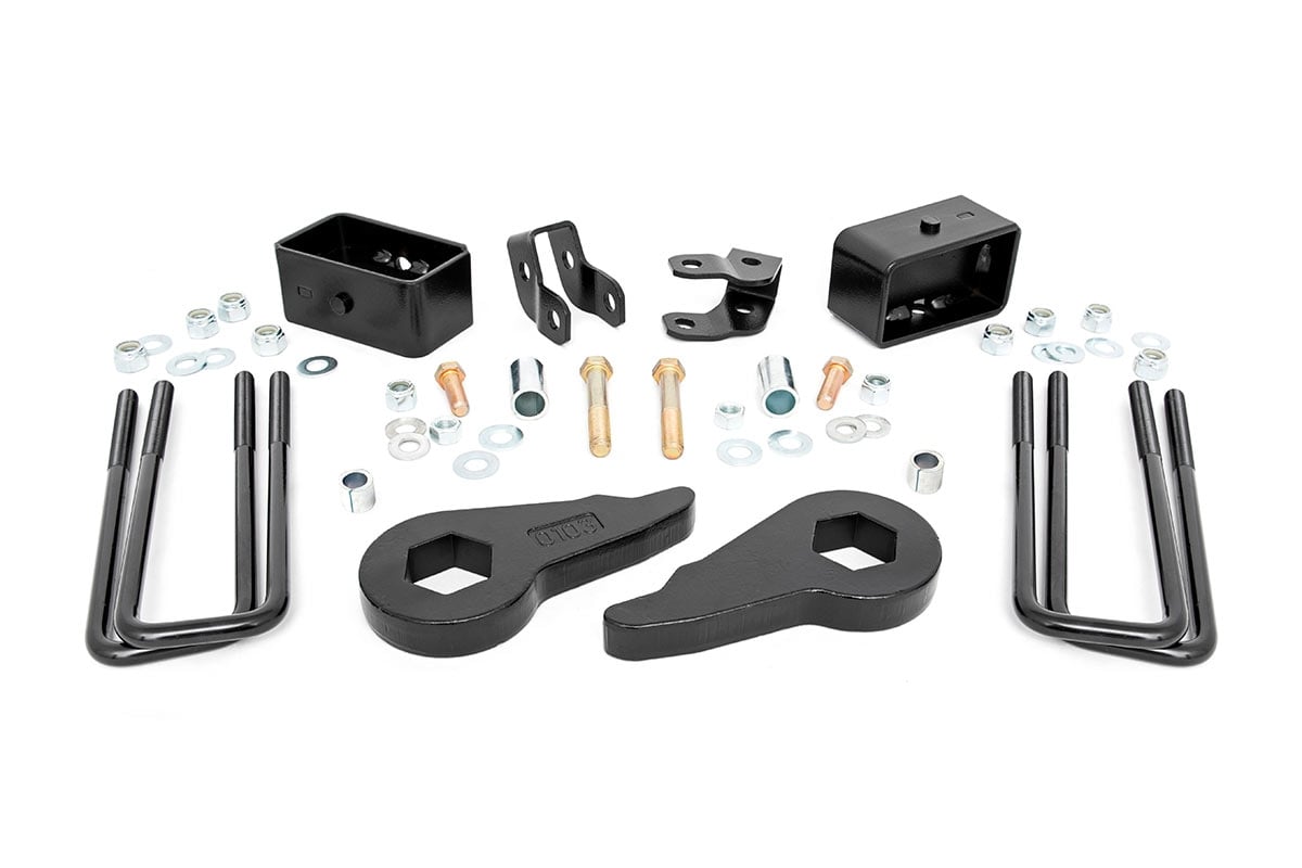 1.5-2 Inch Lift Kit | Chevy Silverado & GMC Sierra 1500 4WD (1999-2006 & Classic) Rough Country