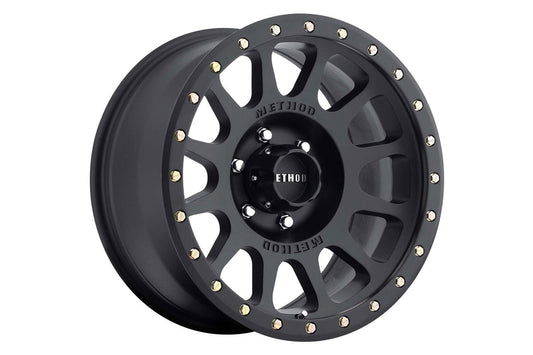 Method | MR305 | Matte Black | 17x8.5 | 6x5.5 | +0 Rough Country