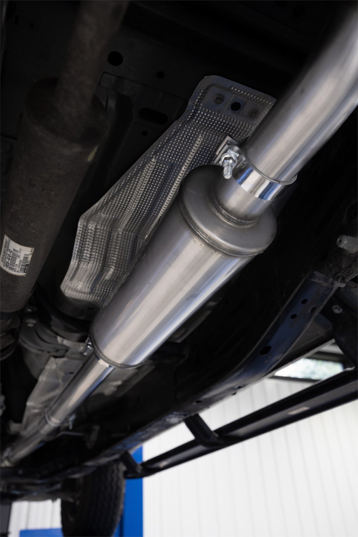 2024 Ford Ranger 2.3L Ecoboost Armor Pro T304SS 3-Inch Cat-Back Single Side Exit with Polished Tip MBRP-13