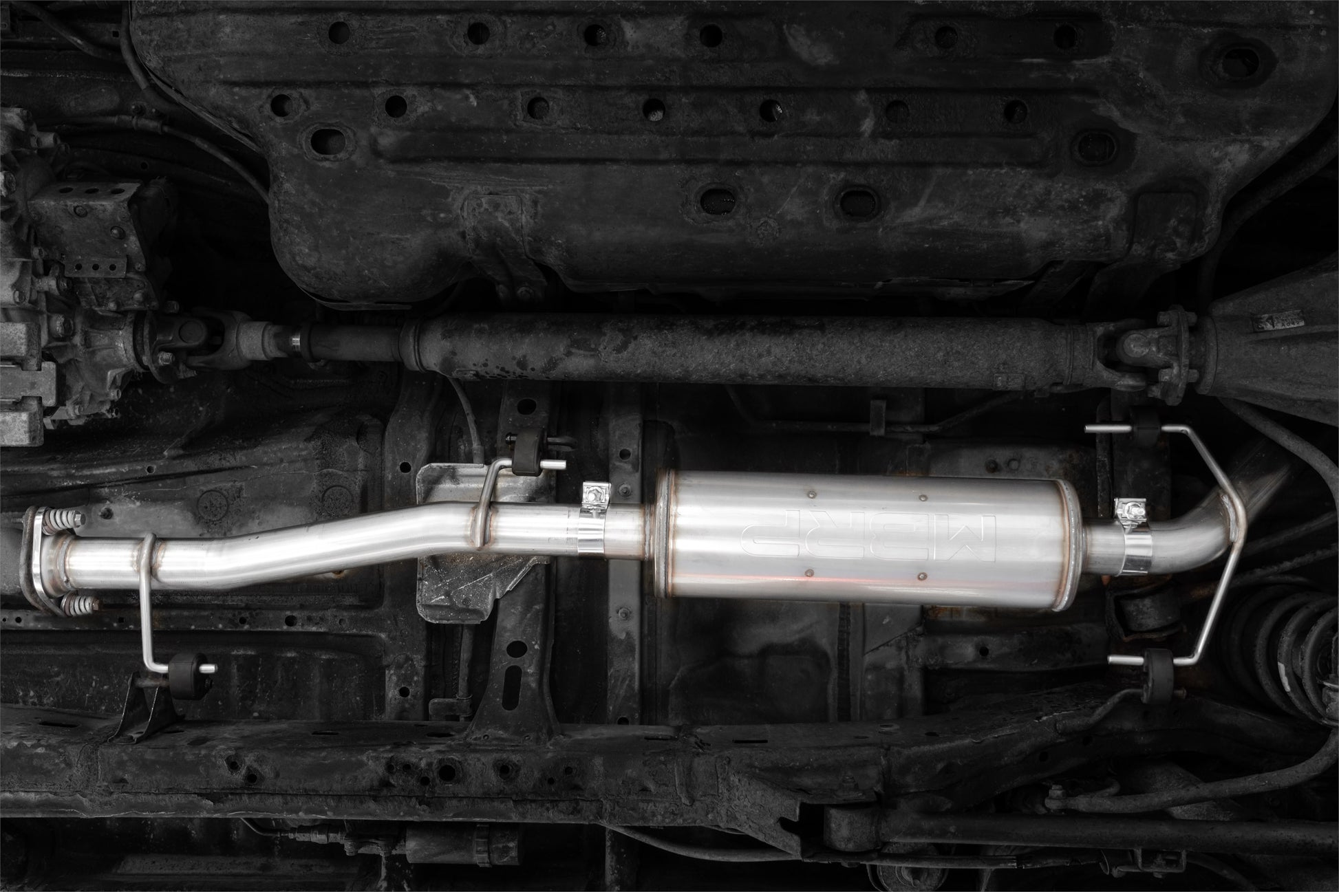 03-24 Toyota 4Runner 11-16 Toyota Land Cruiser Prado Armor Lite Aluminized Steel 2.5 Inch Cat-Back High Clearance Turn Down Single Rear Exit Exhaust System MBRP-1