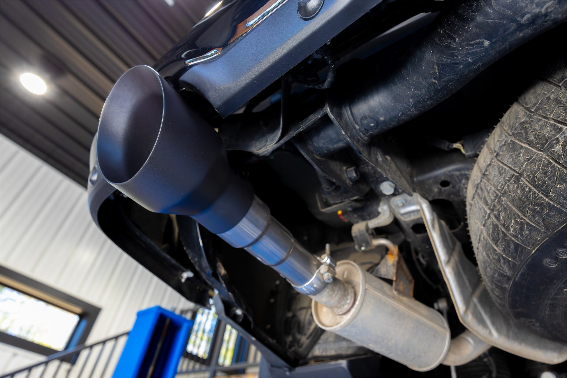 2019-2024 Ram 1500 5.7L Hemi Black Exhaust Tips, Armor BLK 5 Inch OD Dual Wall Angle Cut, Sold In Pairs MBRP-3