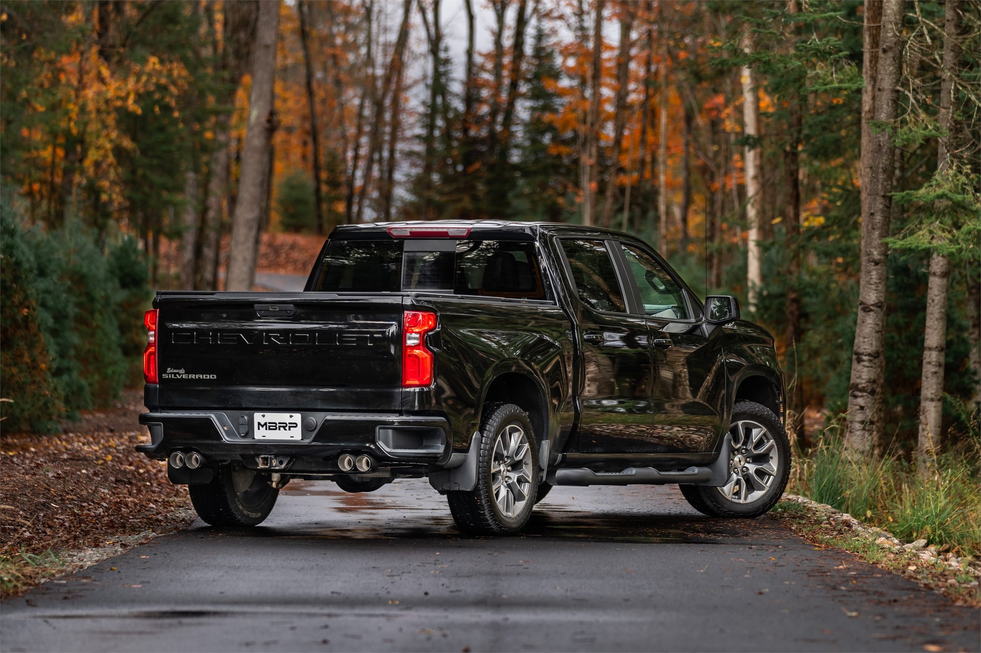 3.0 inch Cat-Back 2.5 inch Dual Split Rear Quad Carbon Fiber Tips 4.0 inch OD 19-up Silverado/Sierra 1500 Dual Out MBRP-5