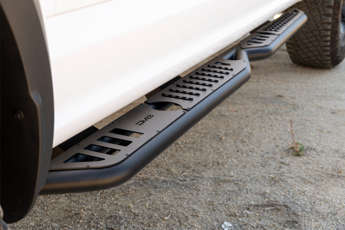 2015 2024 Ford F 150 OE Plus Side Steps DV8 Offroad-11