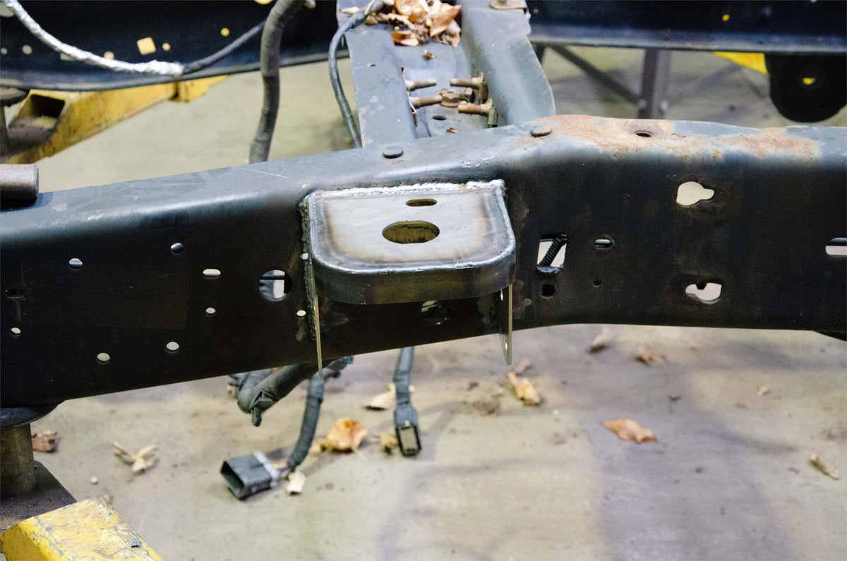 Rear Cab Mount For Ford F-250/ F-350 Super Duty Rust Buster Frameworks-18