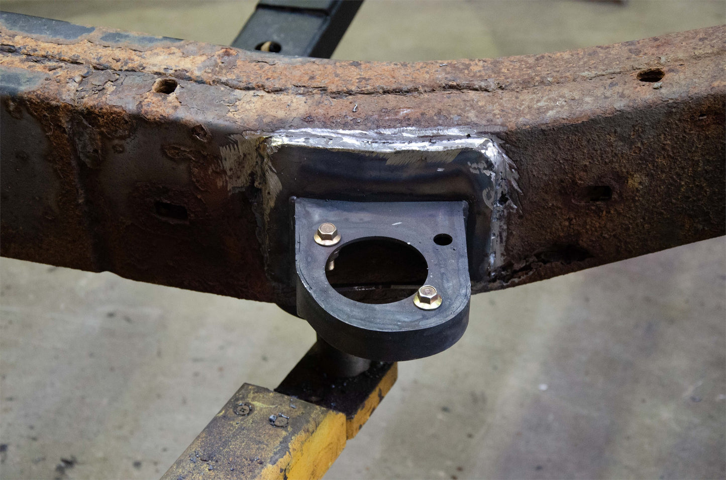Front Body Mount for 00-06 Toyota Tundra - Left Rust Buster Frameworks-4